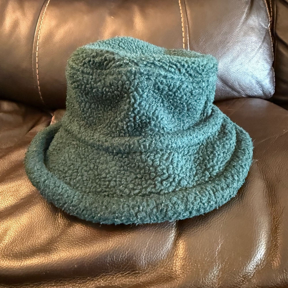 sherpa bucket hat - dark green